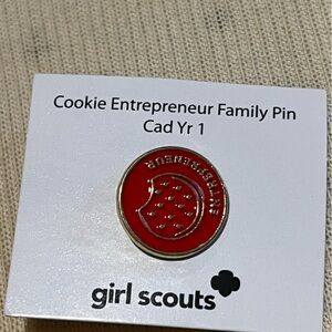 Girl Scouts Cookie Entrepreneur Family Pin cadette year 1
